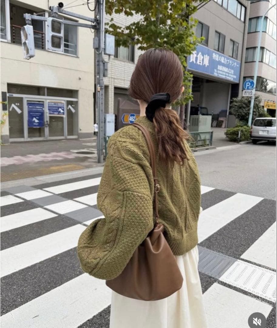 olun short cable knit/ショートケーブルニット カーキ