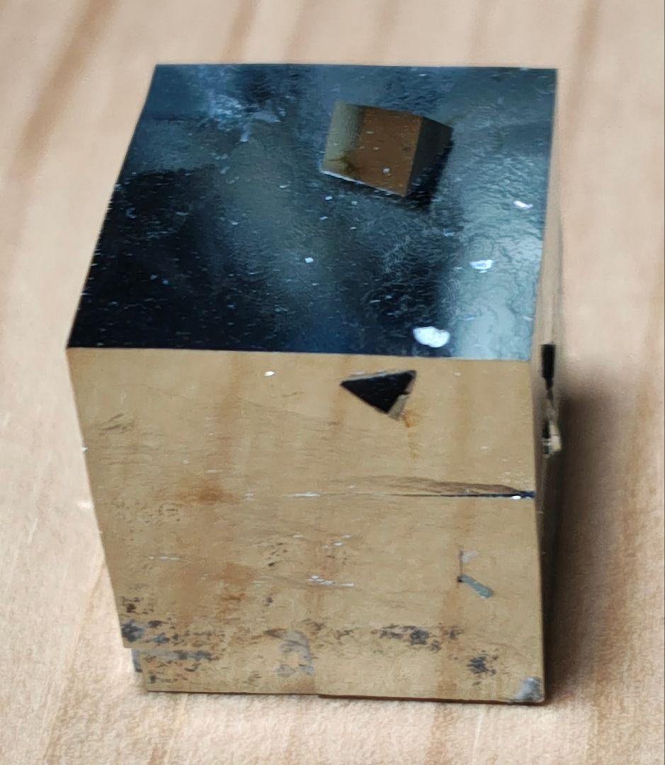 パイライト　立方体　大