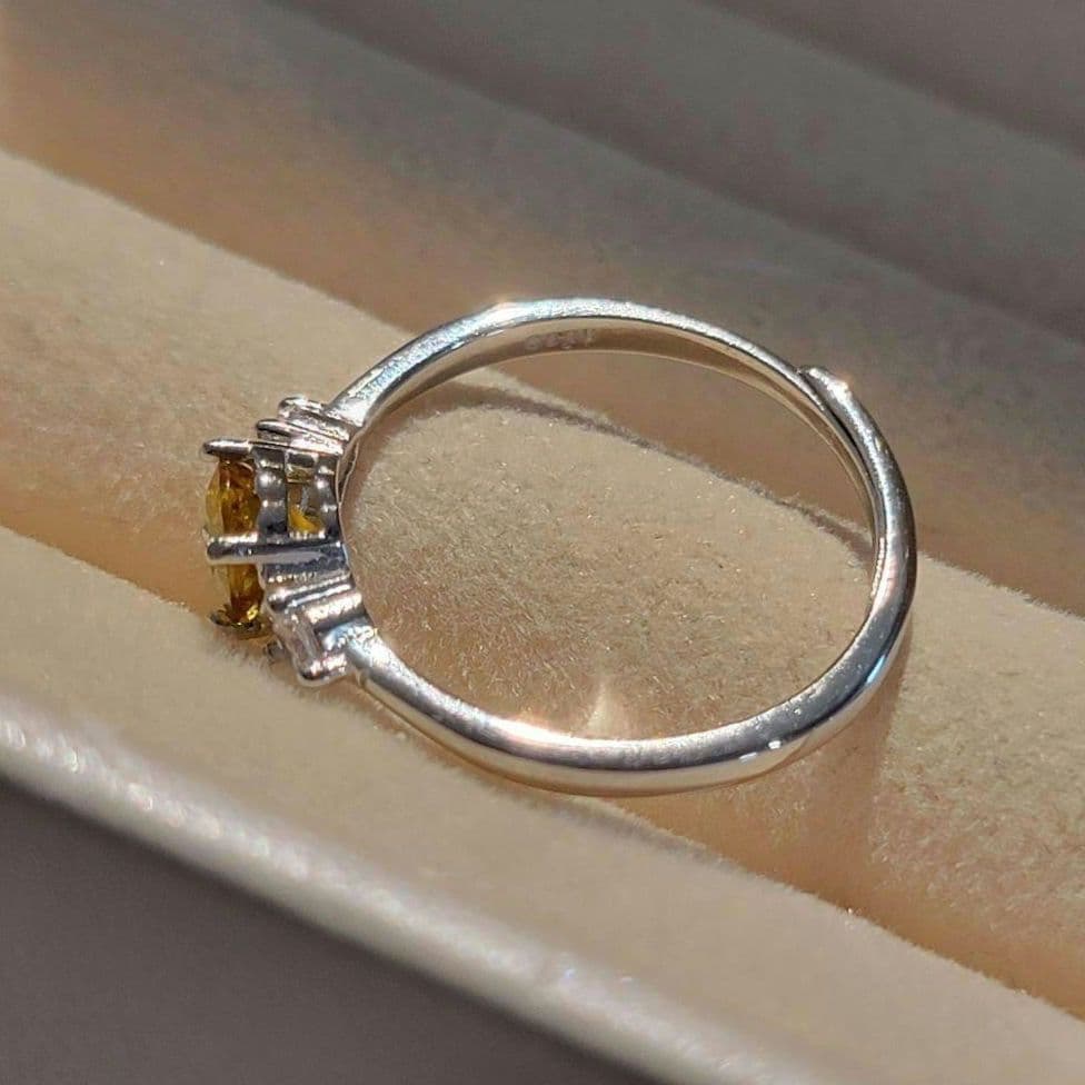 天然石リング　スフェーン