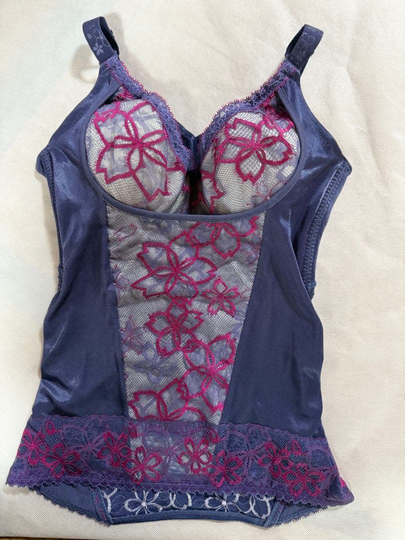 えみりん期間限定値下げ マルコ　サクラD70Mボディーシェーパー