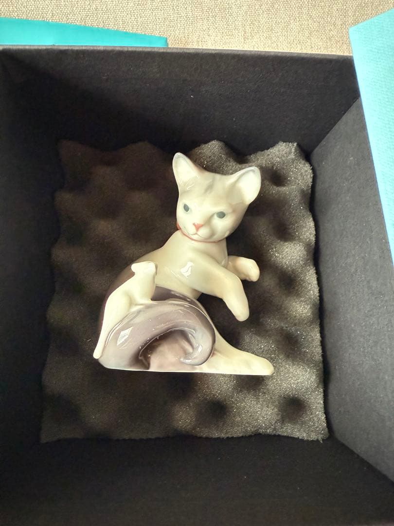 新品✨LLADRO　リヤドロ　「驚いた仔猫ちゃん」　置物　フィギュリン　猫