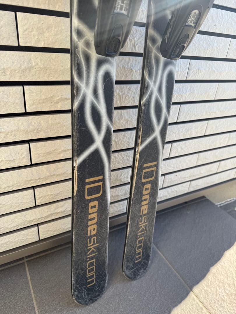 ID ONE MR-S 172cm モーグル LOOK PIVOT15 ルック