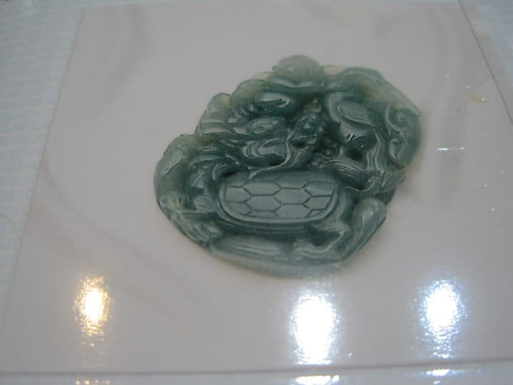 本翡翠カービング・龍亀.鶴.猿 ・圧巻の美！