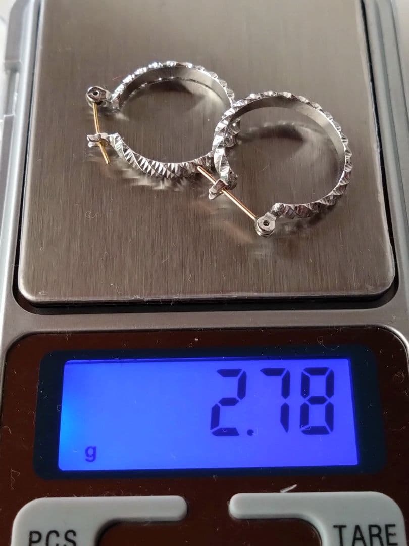 c*y様 サークルデザイン　シルバーカラー　ピアス　K18 18金　2.78グラ