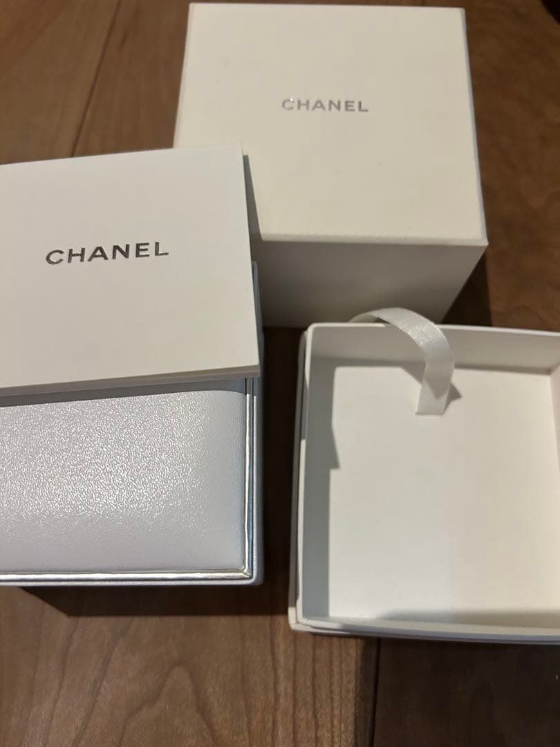 シャネル☆RUBAN WG/DIA0.20CT 2011年婚約指輪☆リボンリング