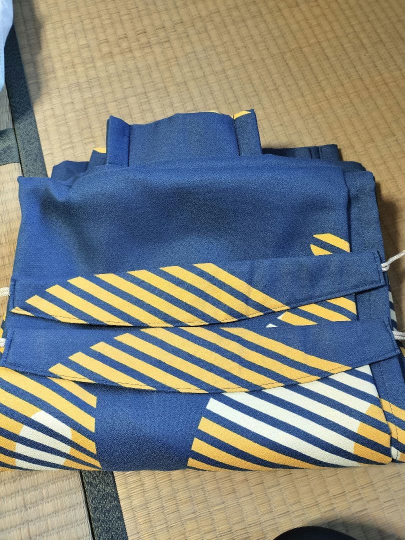 ㉜幅約70㌢×丈約130㌢　(１枚) 両開き　スミノエ　ドレープ