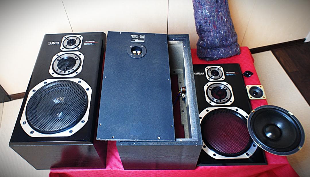 【超美品】YAMAHAスピーカー：NS-555AV　インシュレーター付整備良品
