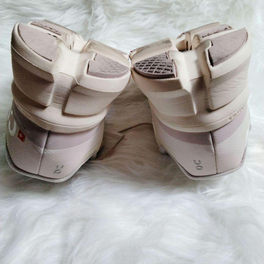 On オン クラウドモンスター スニーカー メッシュ 厚底 ピンクベージュ