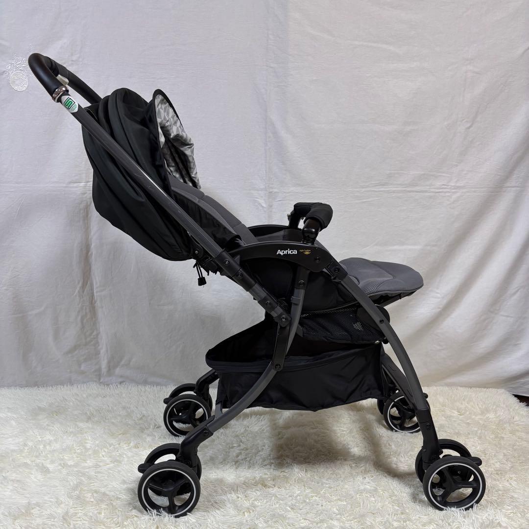 【美品】Aprica ラクーナソファークッション ベビーカー　レザーハンドル