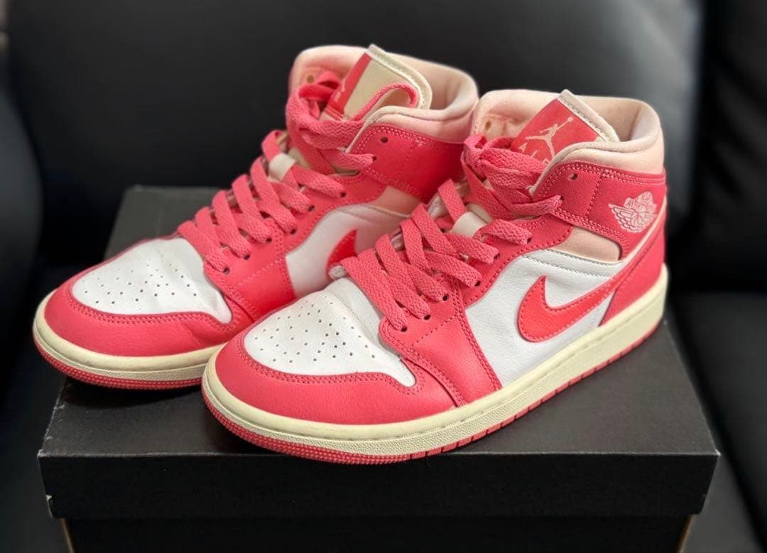 Nike Air Jordan 1 ピンク/ホワイト ハイカット