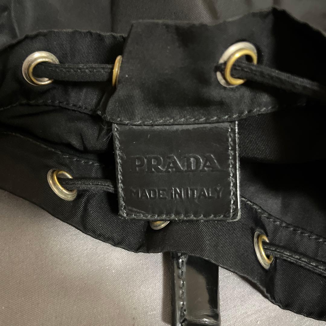 プラダ 巾着　ポーチ バニティ 三角ロゴ 刻印あり