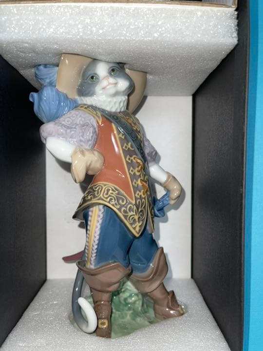 LLADRO (リヤドロ)〜長靴をはいた猫〜8599