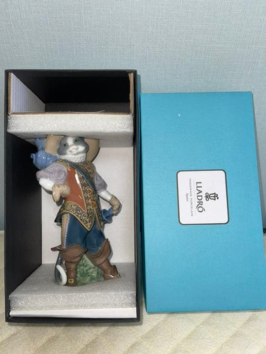 LLADRO (リヤドロ)〜長靴をはいた猫〜8599