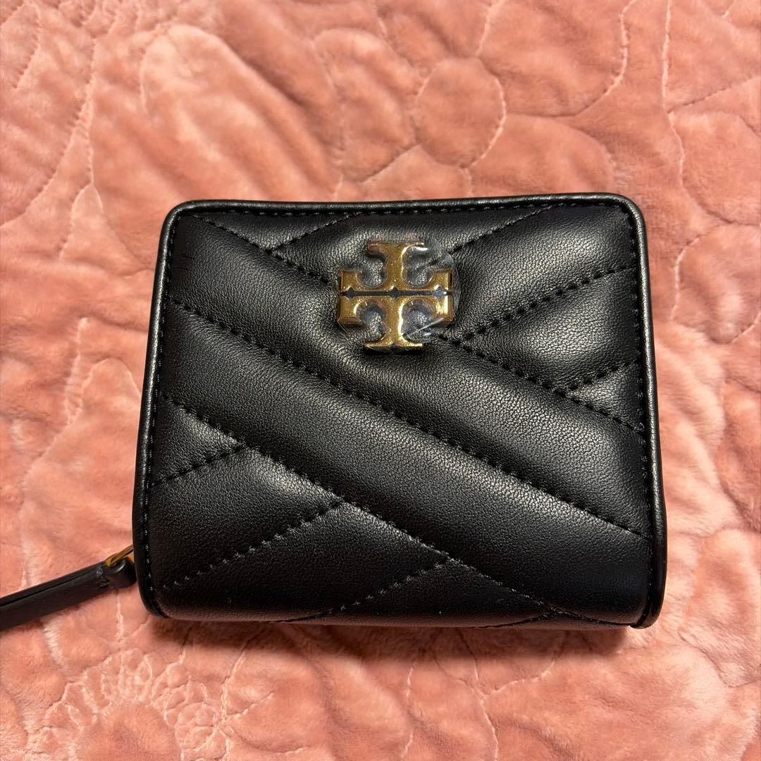 【mo⭐︎mo】Tory Burch ブラック 二つ折り財布