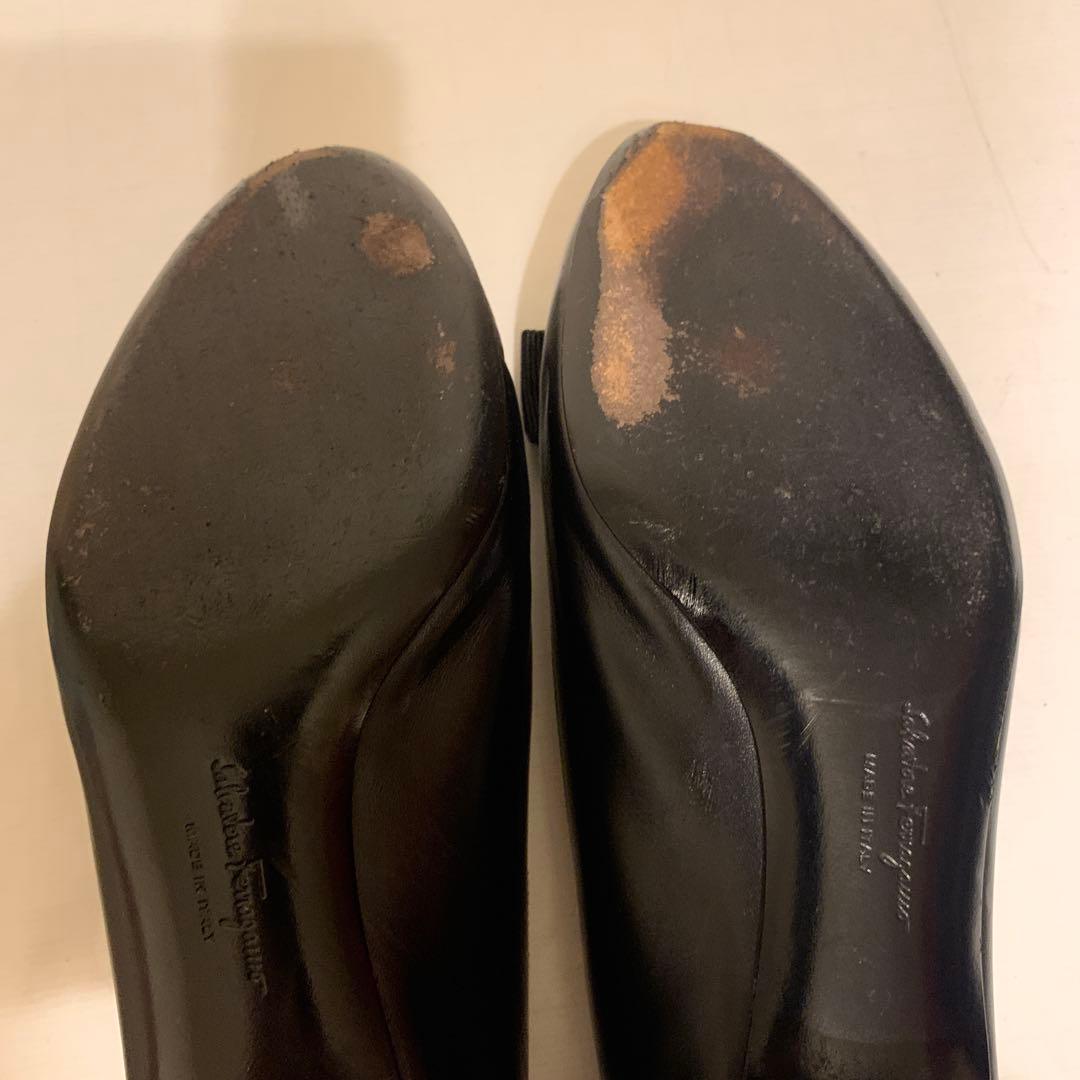Ferragamo ブラック ヴァラ•リボンフラットパンプス
