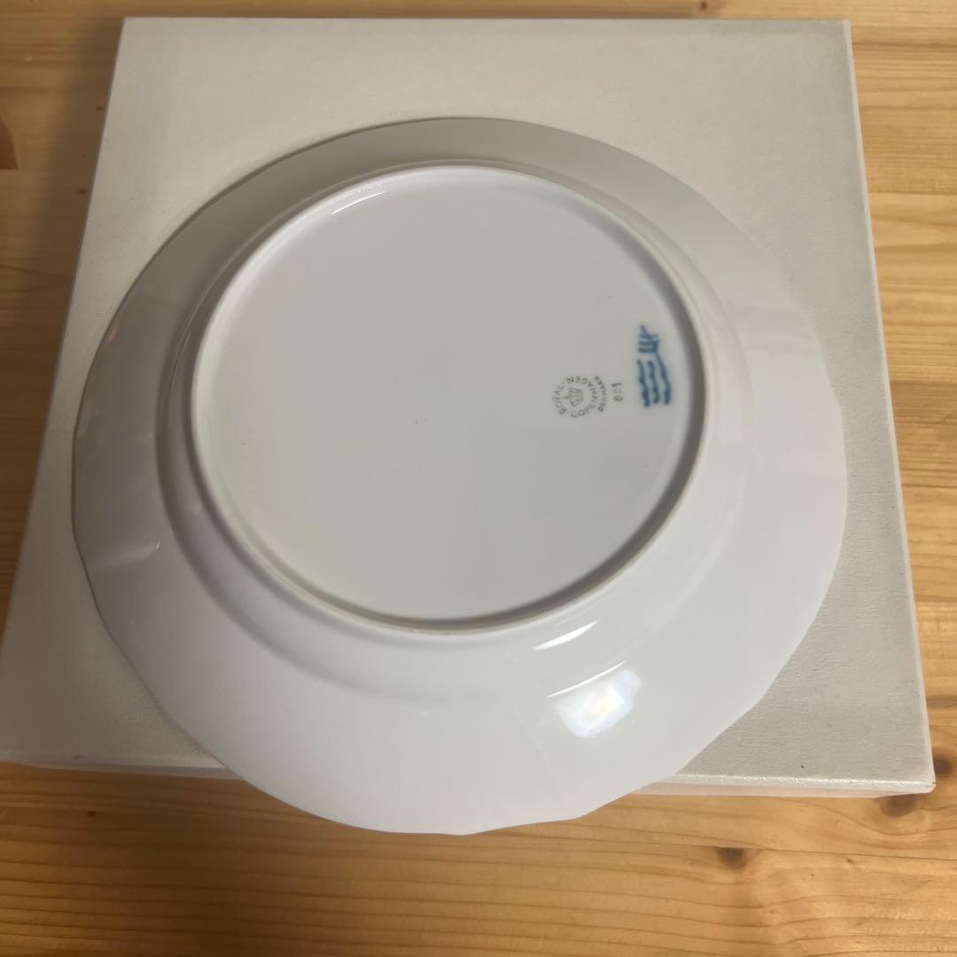 ロイヤルコペンハーゲン　  花柄皿 631