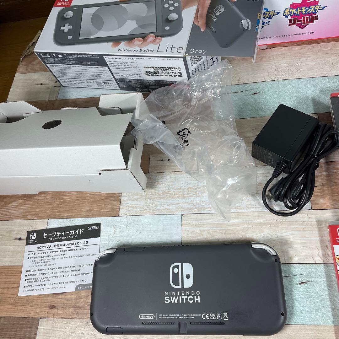 Switch lite新春ポケモンシールドセット