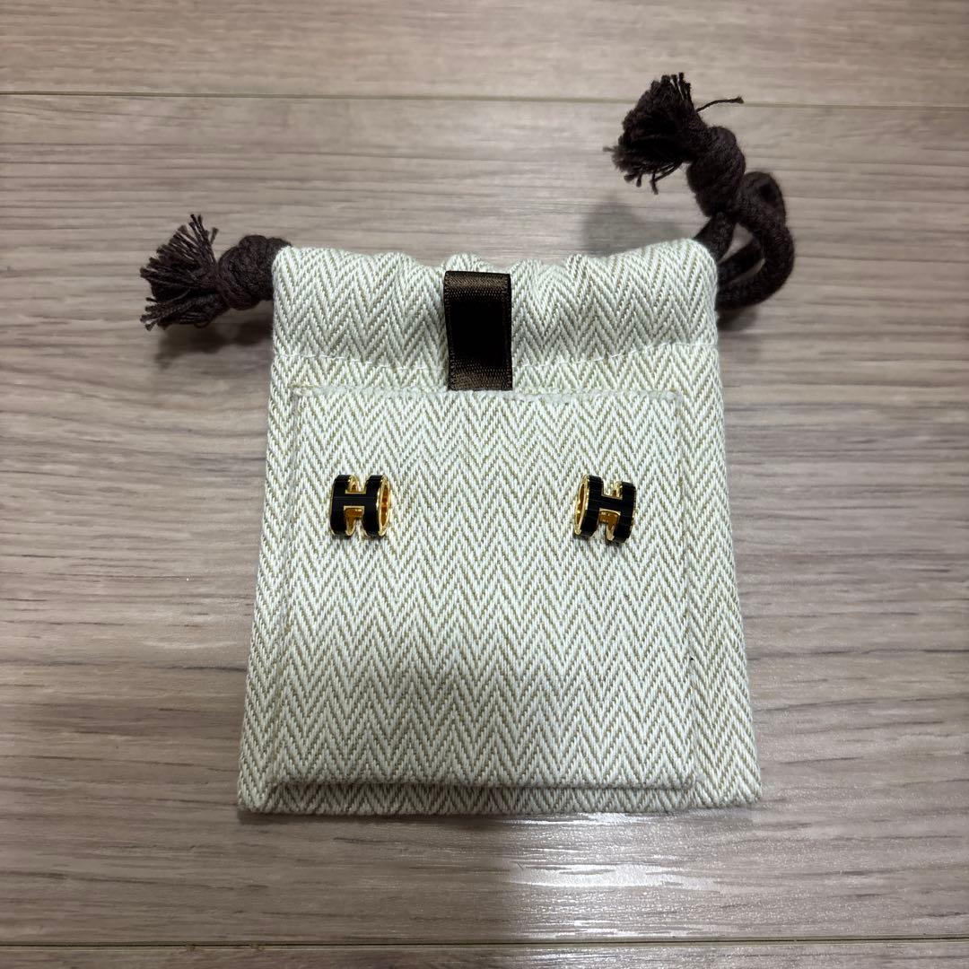 H型ゴールドピアス 収納袋付き