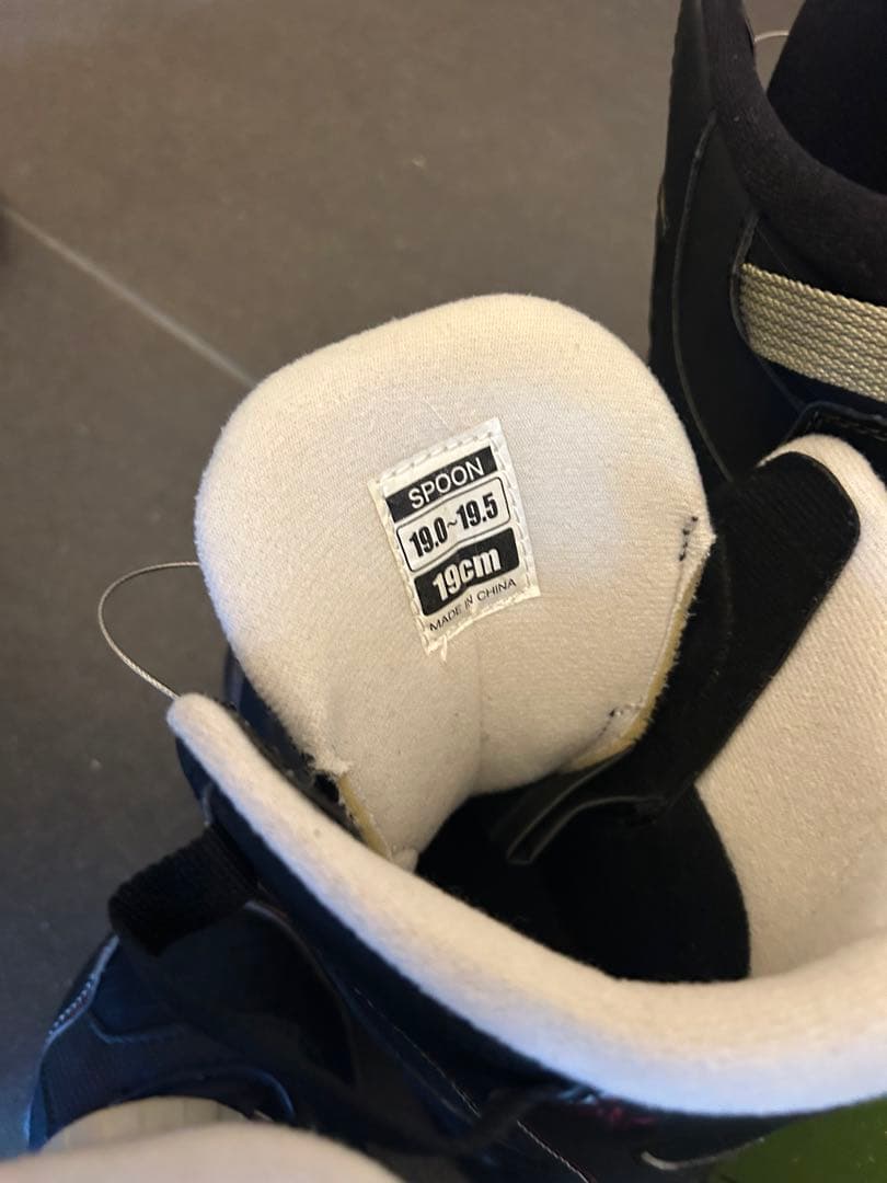 Spoon スノーボード　キッズ　ブーツ ビンディング　板　雪　4点セット