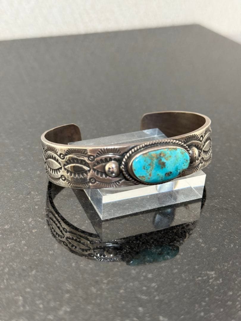 NAVAJO ナバホ WS ターコイズ1石 スタンプワーク シルバーバングル