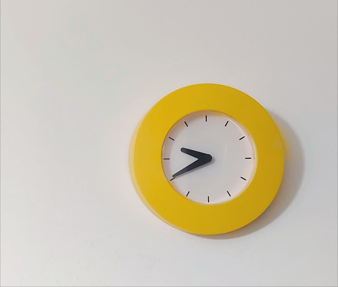 IKEA KVARTA 掛け時計 ポストモダン オールドイケア レトロ イエロー