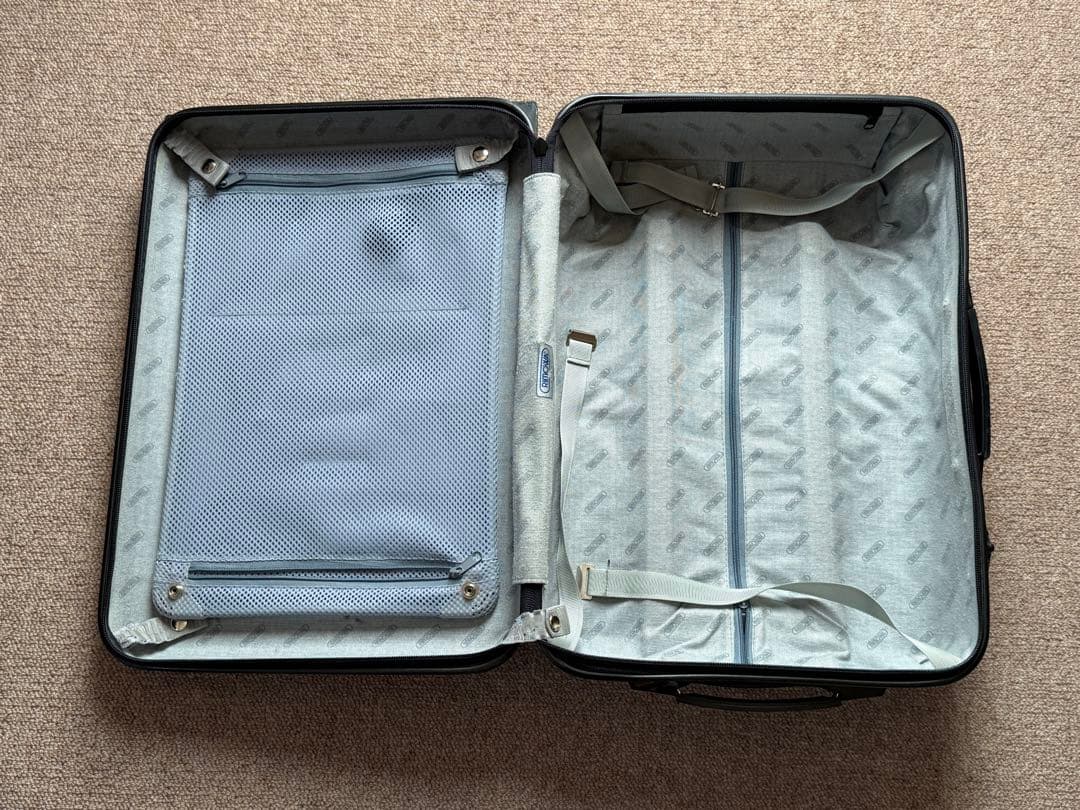 リモワ（RIMOWA）「サルサ」（Salsa）32L 2輪 機内持ち込みサイズ