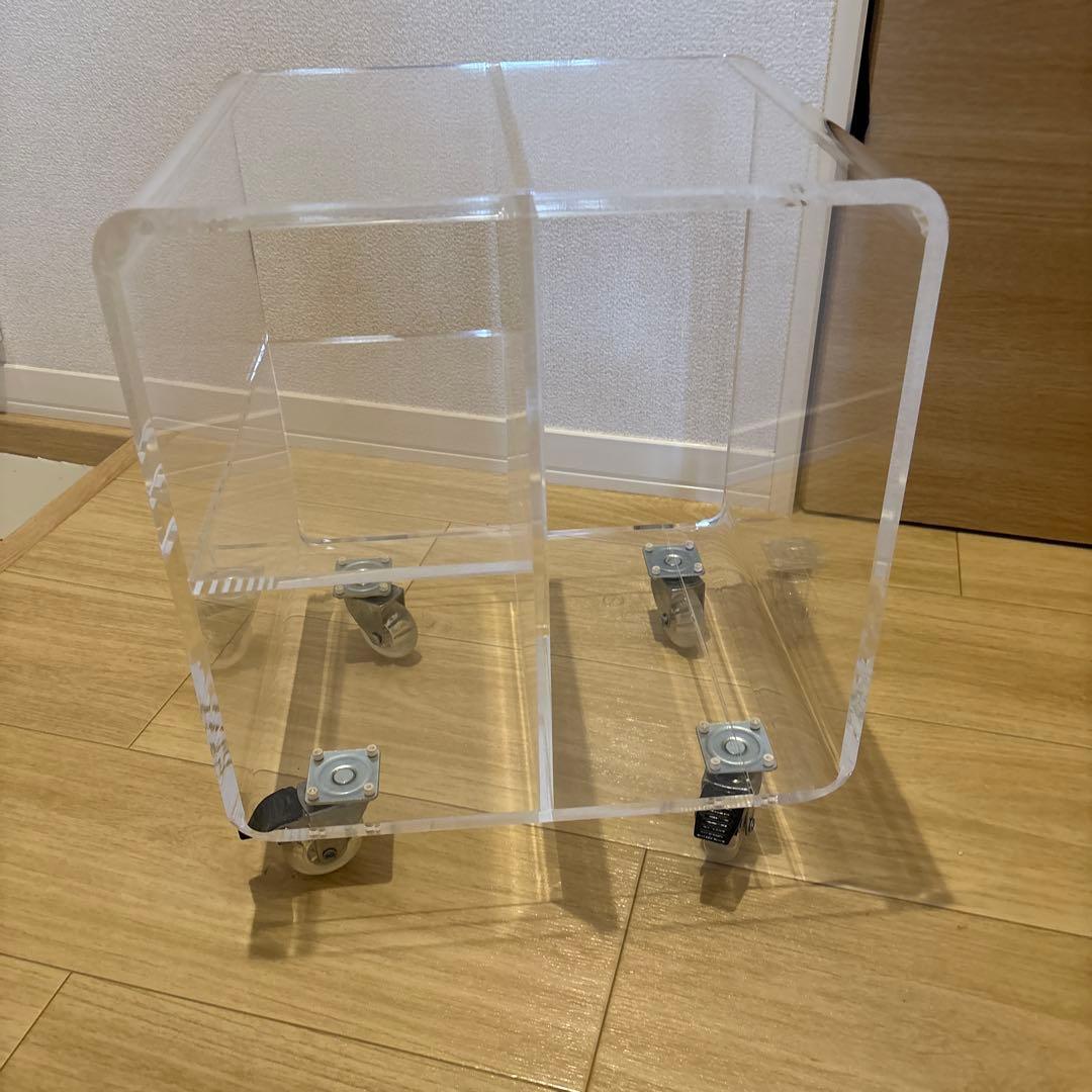 アクリル　サイドテーブル