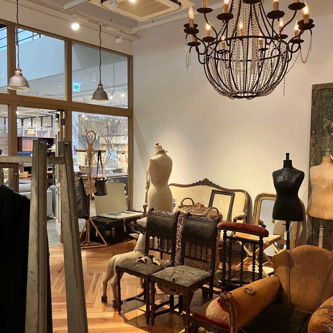 アンティークチェア　ロータイプ　赤