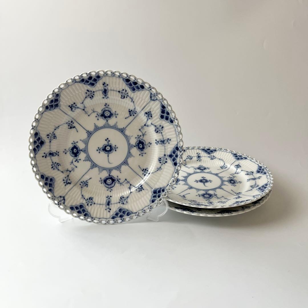 ロイヤルコペンハーゲン ブルーフルーテッド フルレース プレート3枚①
