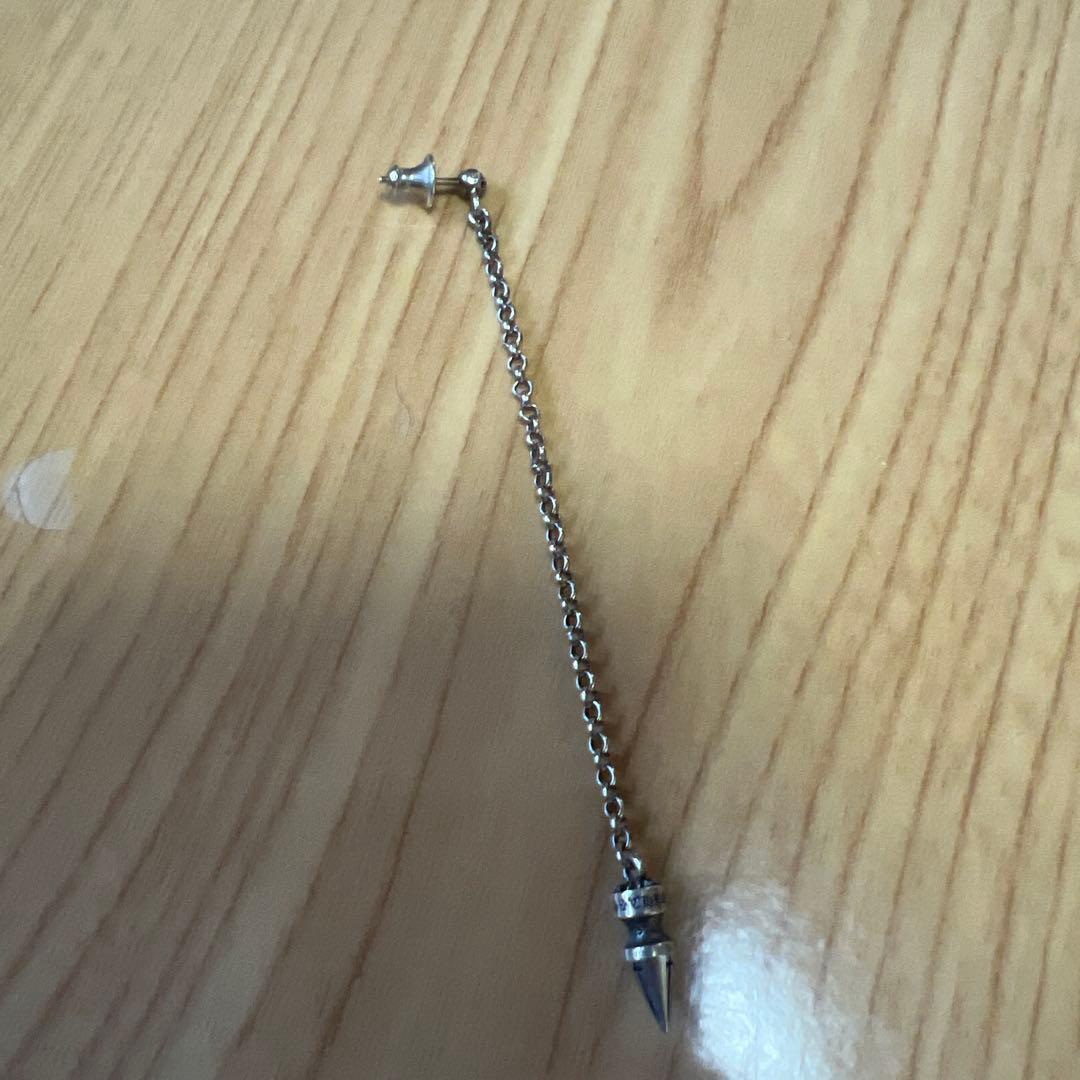 クロムハーツ　スパイク　片耳ピアス