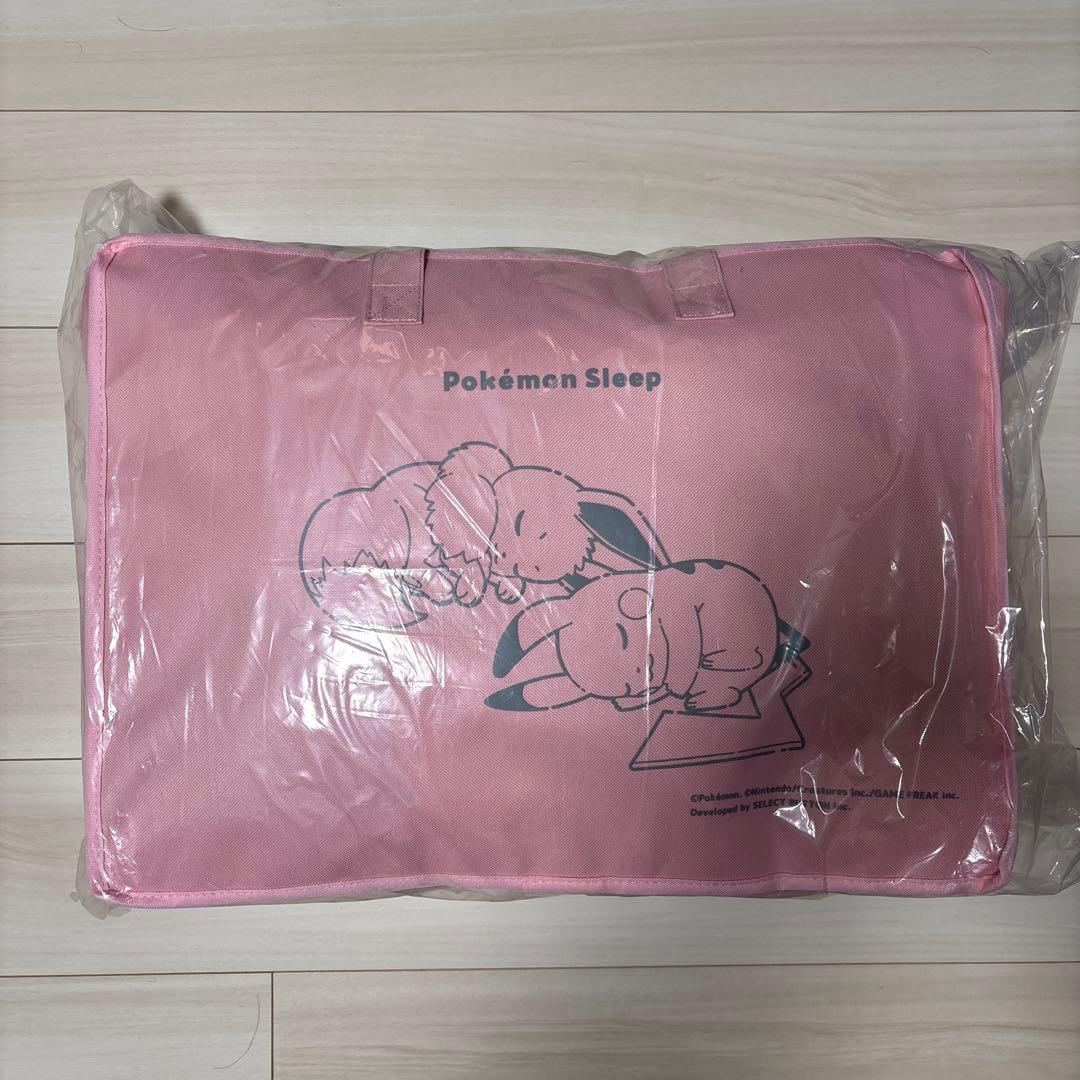 ポケモン　スリープ　わた入り2枚合わせブランケット（ウトウト時間）　昭和西川