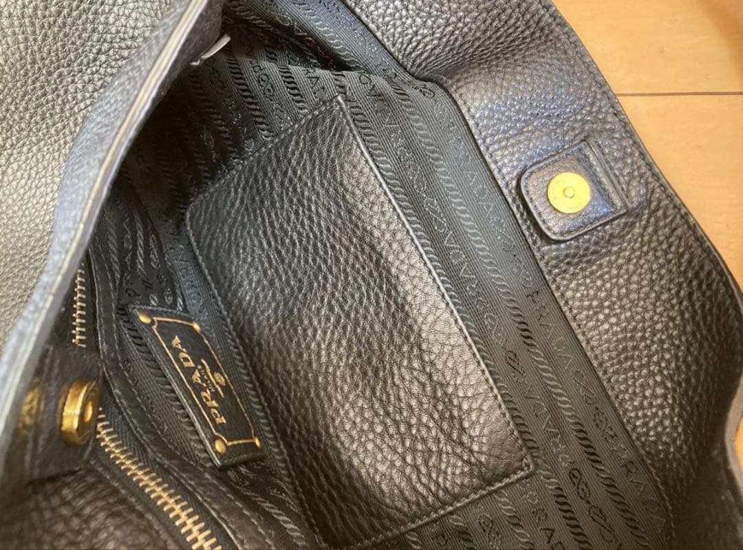 PRADAレザー トートバッグ