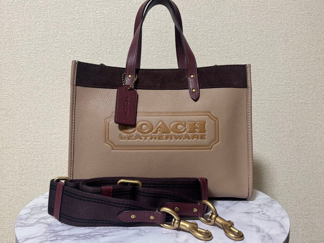 coach フィールド トート 30 カラーブロック ウィズ コーチ バッジ