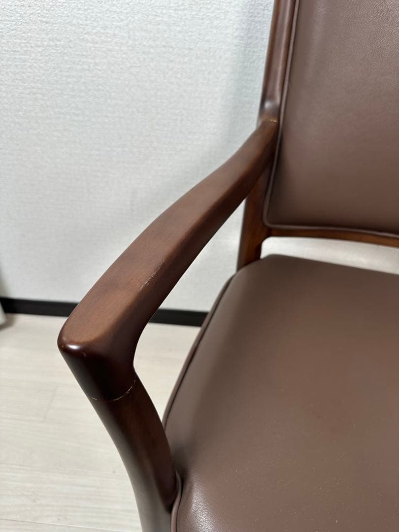 展示品 オカムラ アームチェア ダイニングチェア 2脚セット ブラウン ※i1※