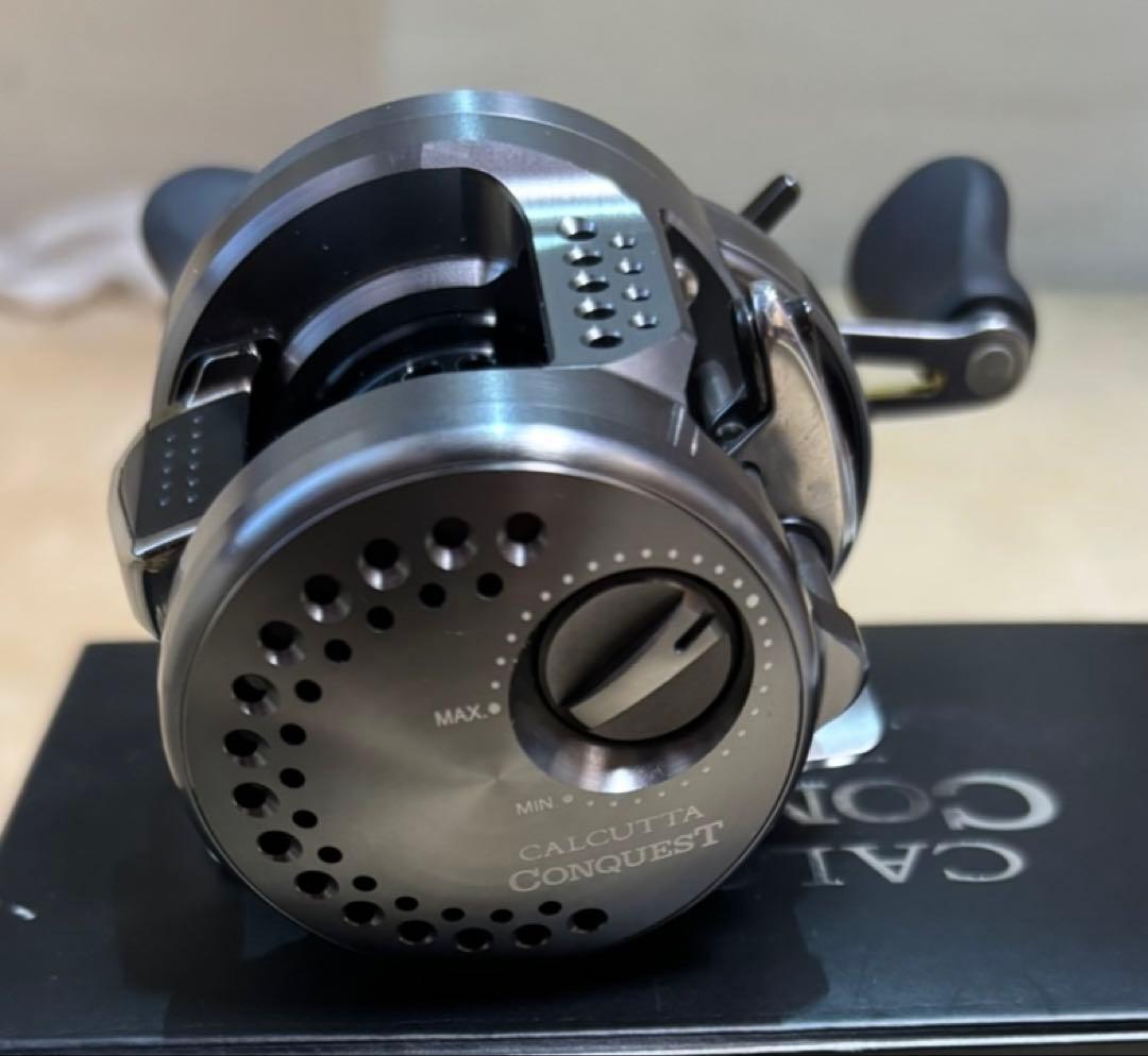 【極美品】シマノ　カルカッタコンクエストBFS HG 左ハンドル