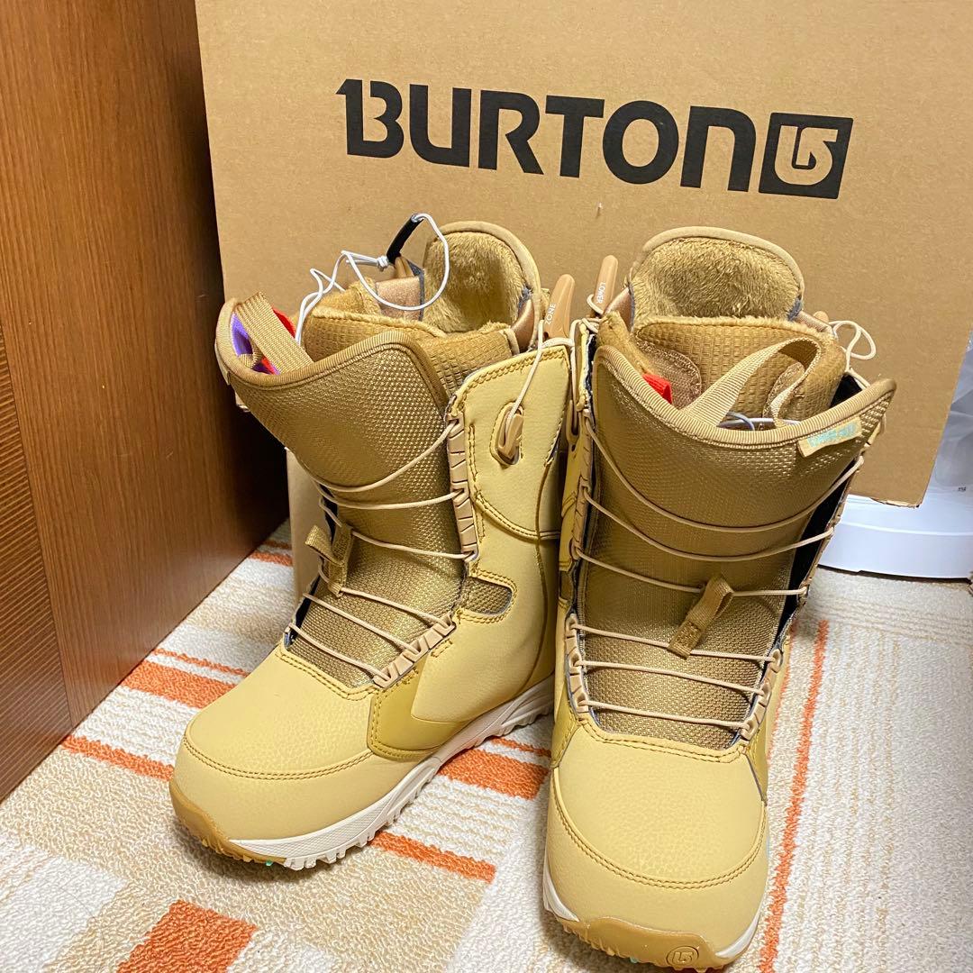 美品　24.5 BURTONレディース　スノーボードブーツ　アジアンフィット