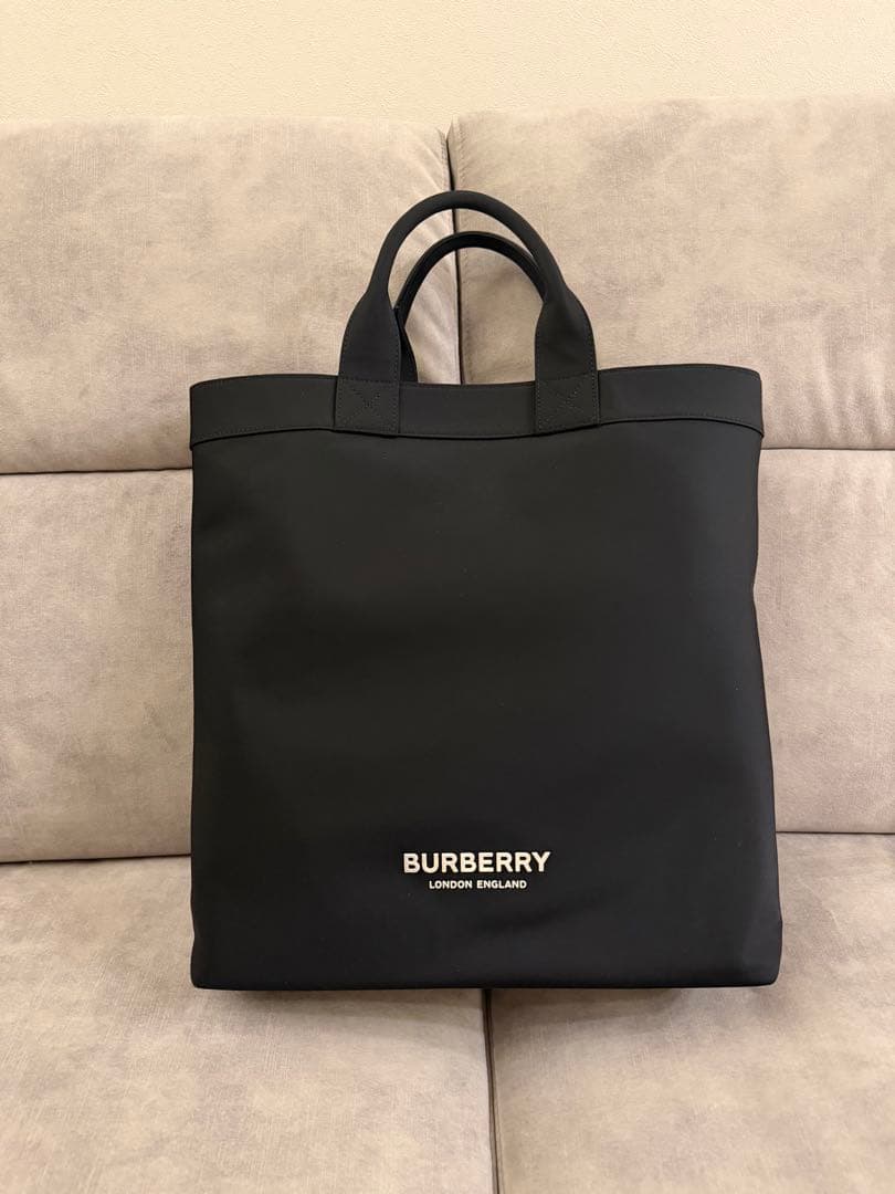 BURBERRY ブラック トートバッグ