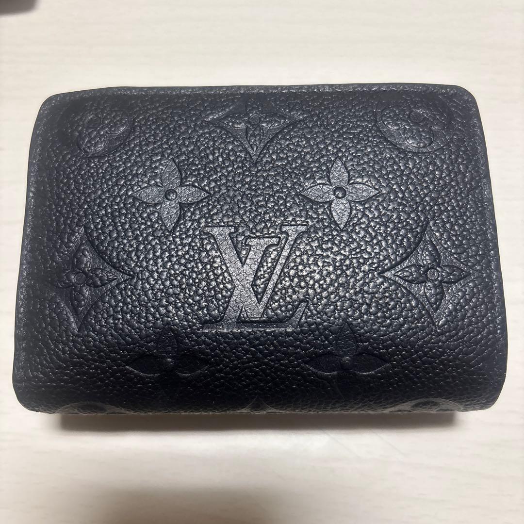 現行モデル　美品ルイヴィトン　ポルトフォイユクレア