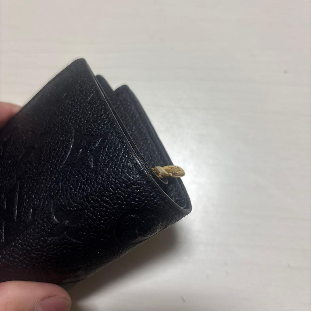 現行モデル　美品ルイヴィトン　ポルトフォイユクレア