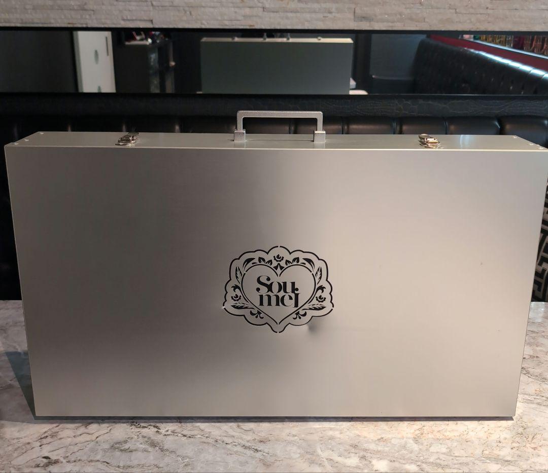 ソウメイアタッシュケース　空箱 （瓶無し）