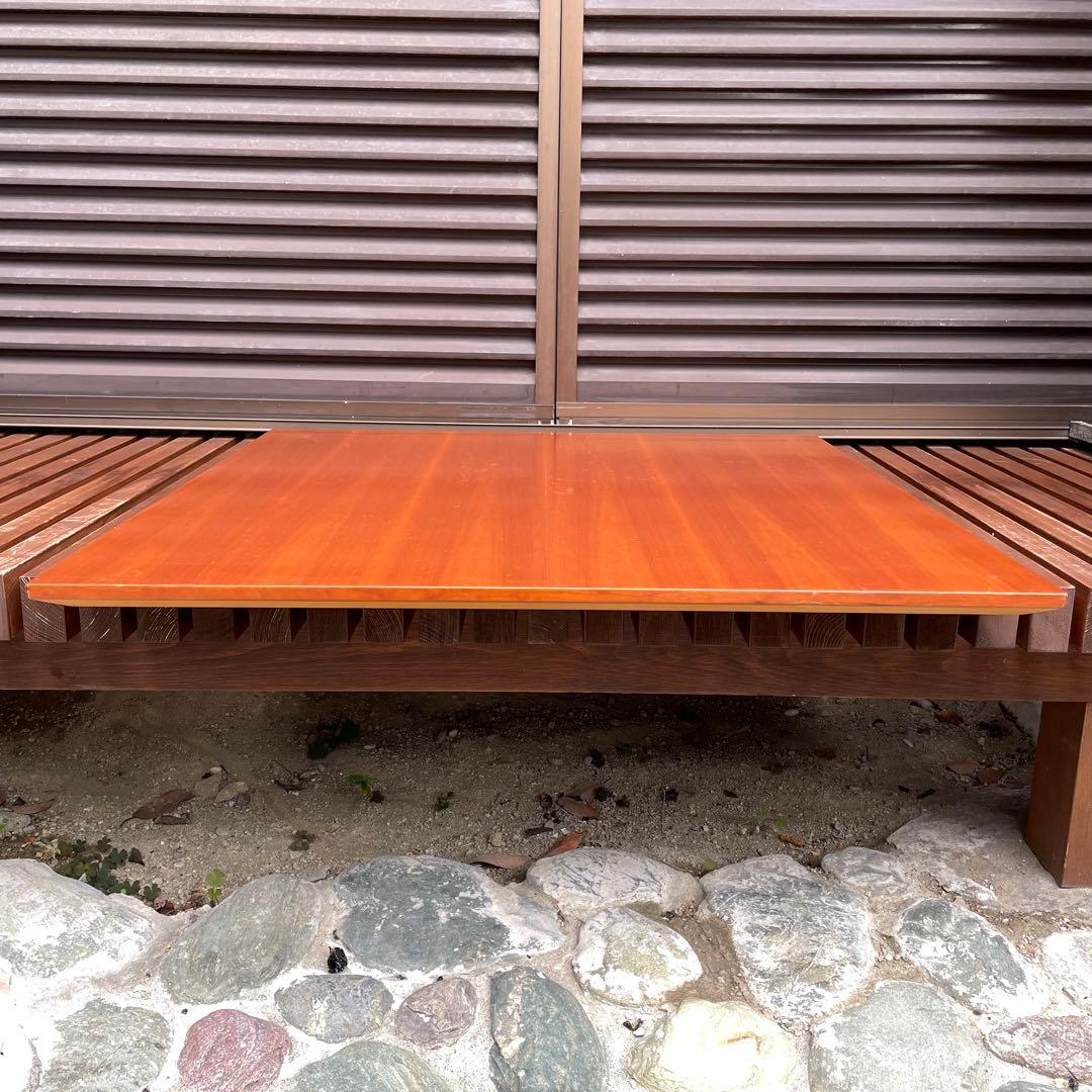 フレデリシア　ナナディツエル　トリニダード・トバゴテーブル小　ウェグナー 北欧