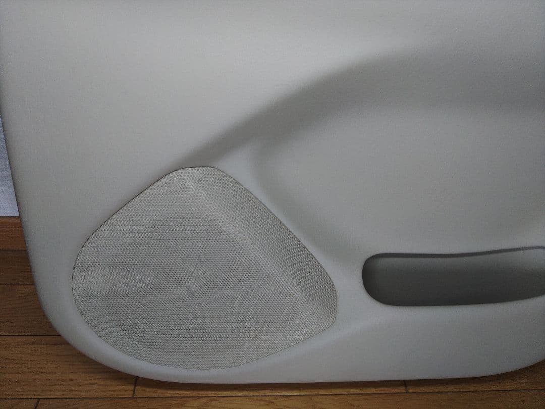 ランドクルーザー100中期型ドアトリムパネル4枚セット　ランクル100