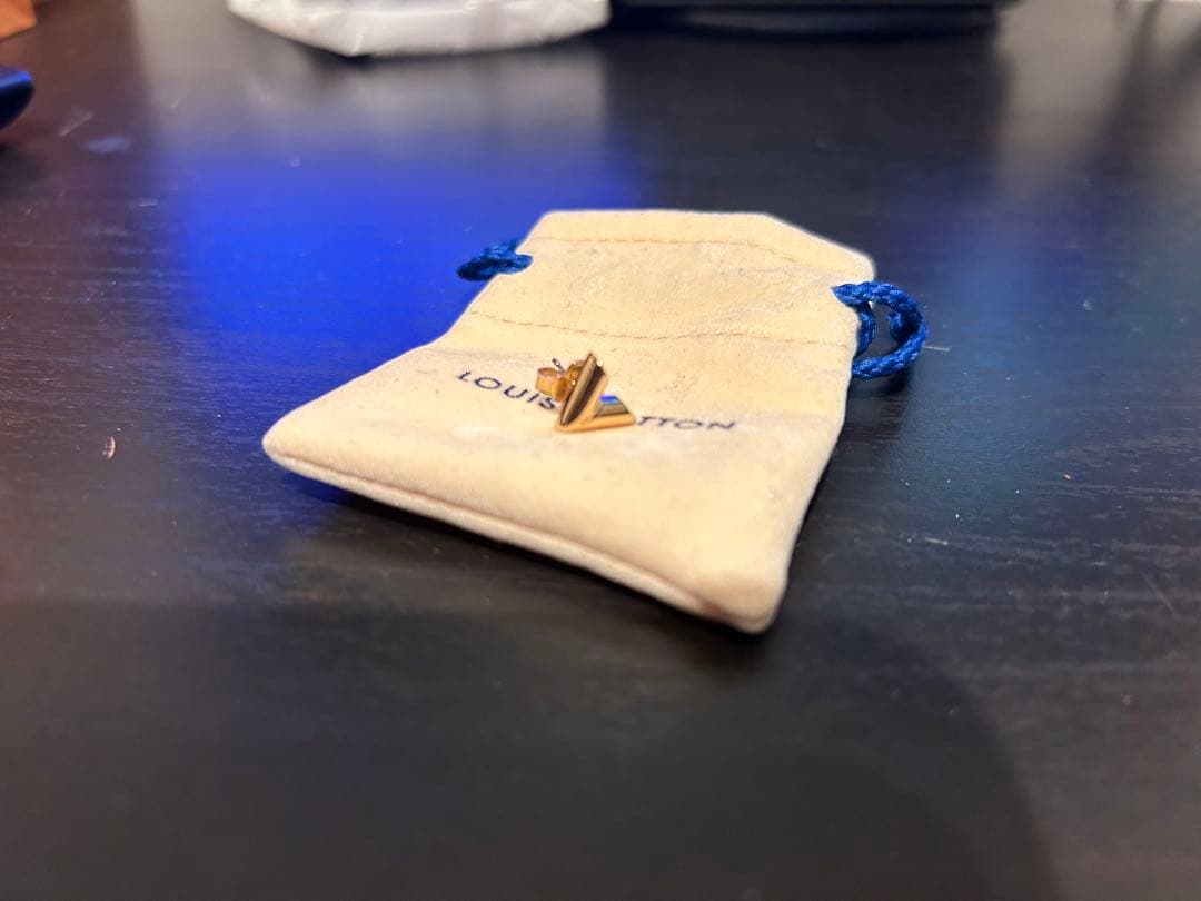 LOUISVUITTONピアス