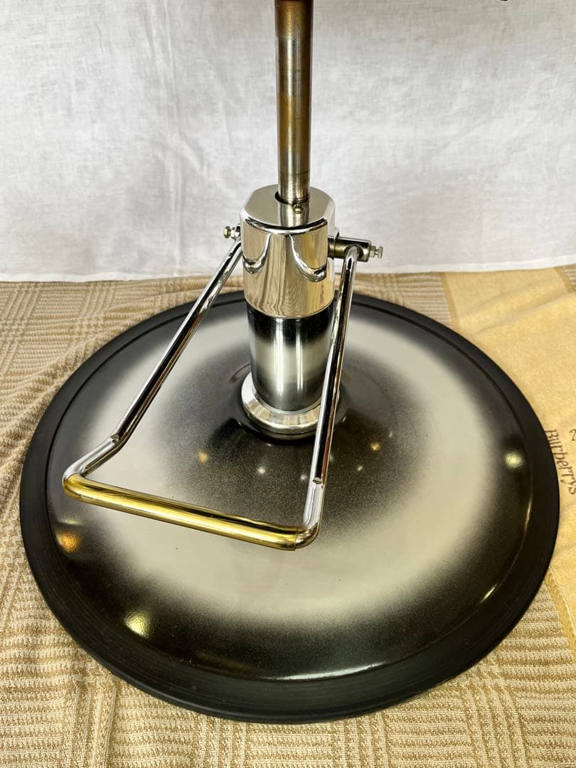 【アンティーク】美容院 理容室 スタイリングチェア 油圧式 バーバーチェア