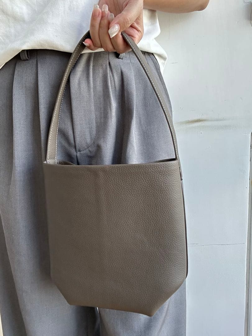 The Row ザロウ　N/Sパークトート　ミディアム　ブラウン