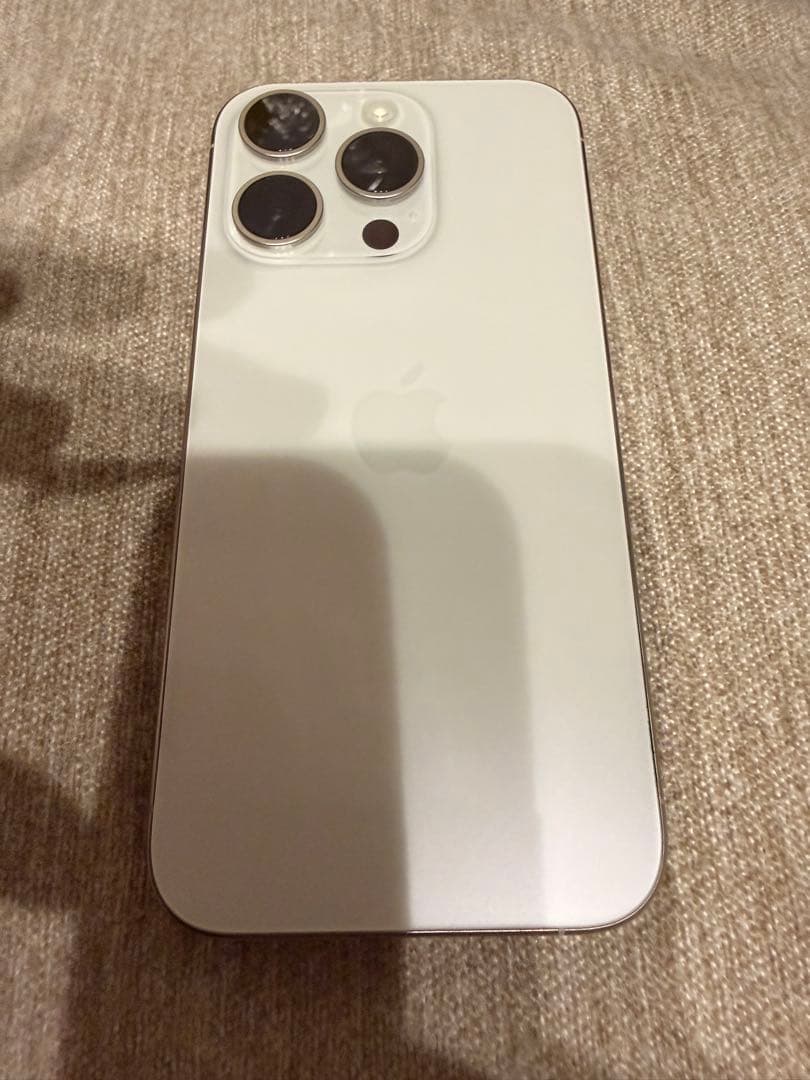 iPhone 15 Pro 256GB ホワイト