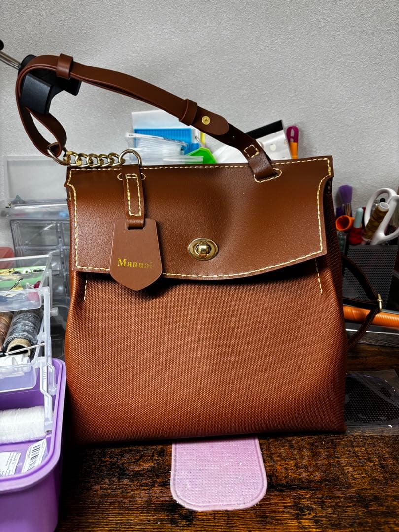 ブラウン フラップ付き メッセンジャーバッグ