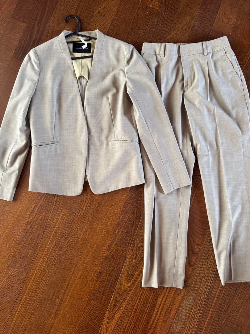 グリーンレーベル　カチリラ　セットアップ　ノーカラー　パンツスーツ　ライム　38