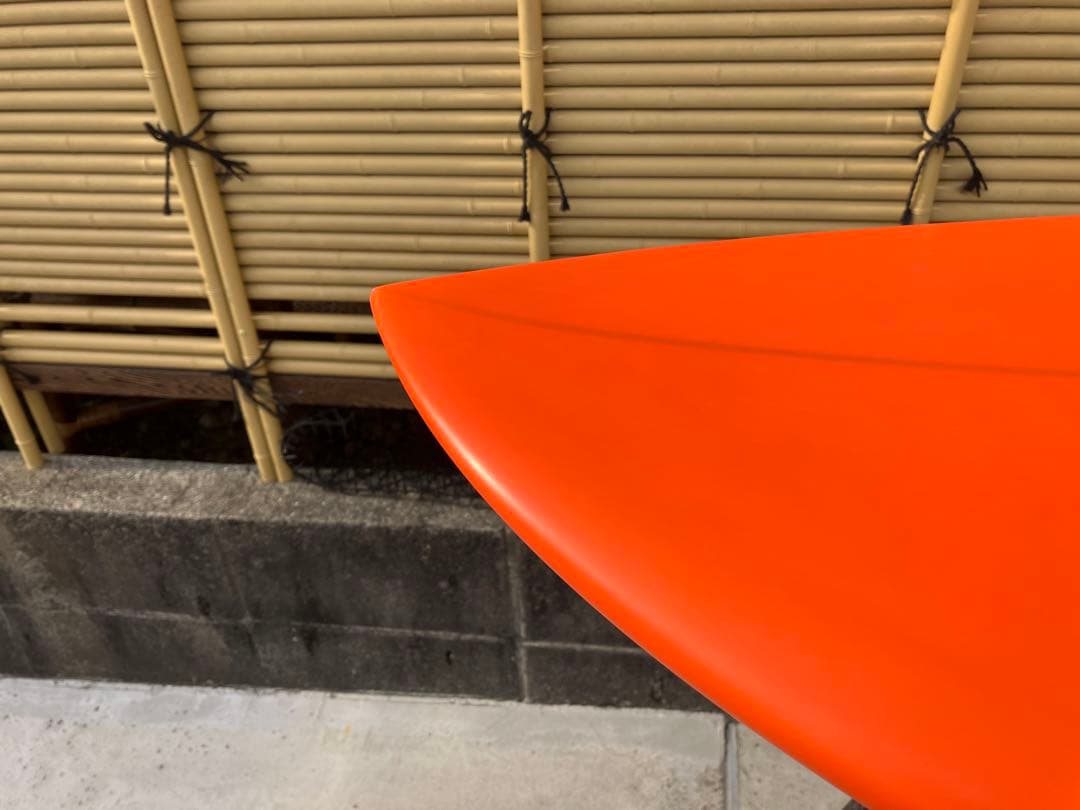 美品INSANEサーフボードグッドサイズ5.10アシンメトリーレギュラースタンス