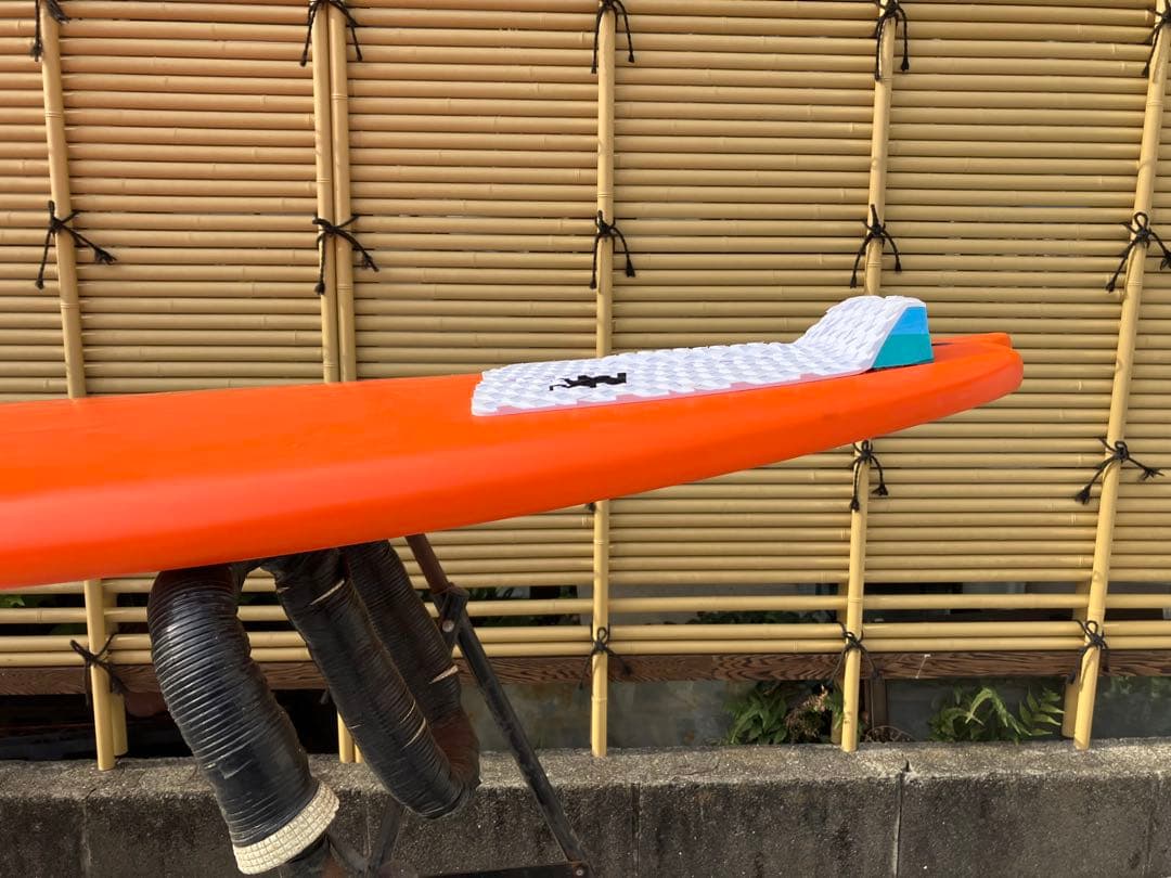 美品INSANEサーフボードグッドサイズ5.10アシンメトリーレギュラースタンス